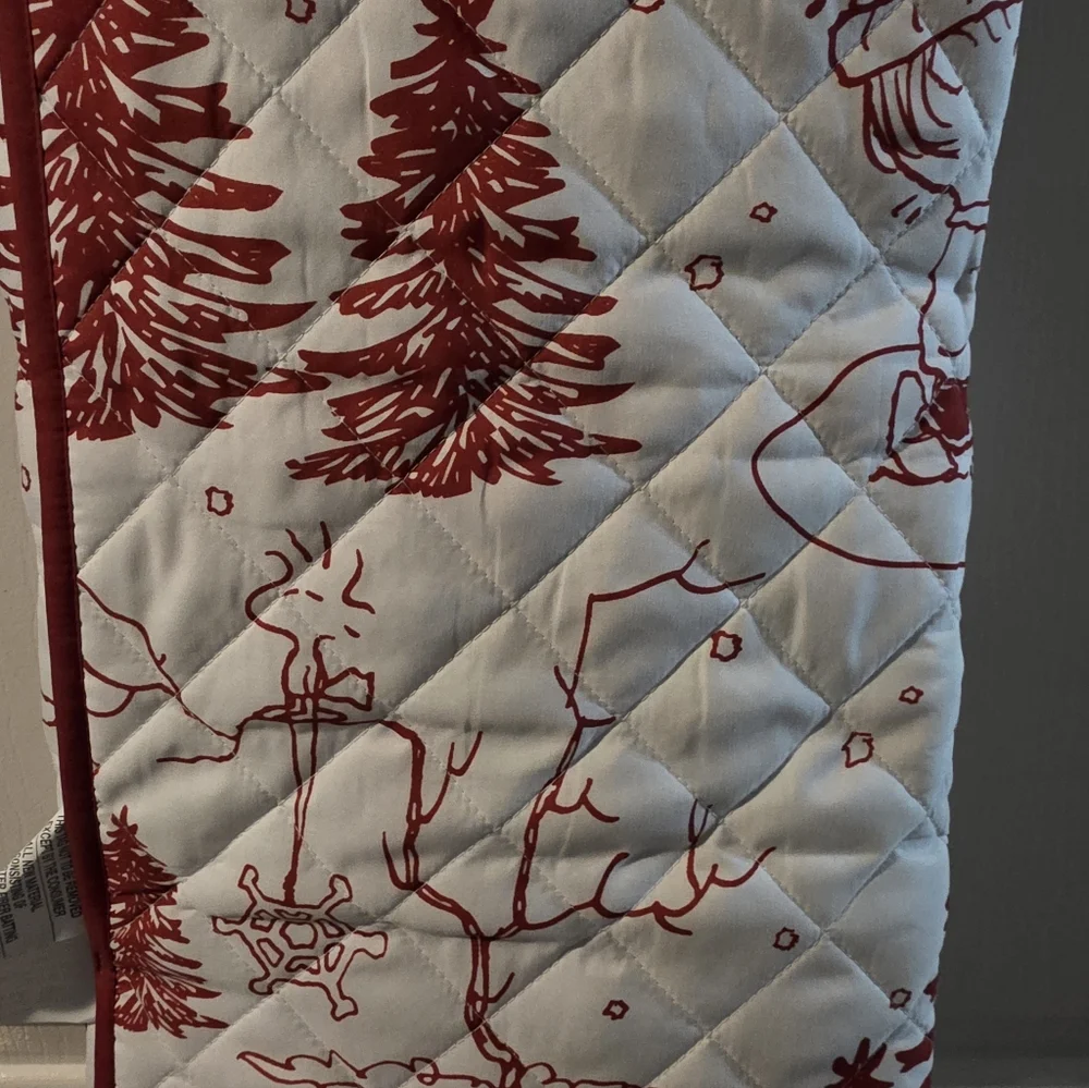 Peanuts Snoopy Christmas Reversible Quilt Full/Queen 88x92 Holiday Bedding Set